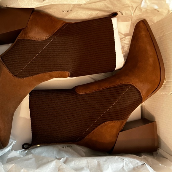 Sculpted block heel boot - Picture 5 of 9